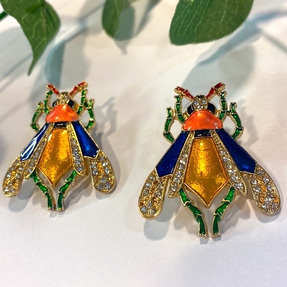 Gorgeous insect statement earrings - Picture 3 of 7